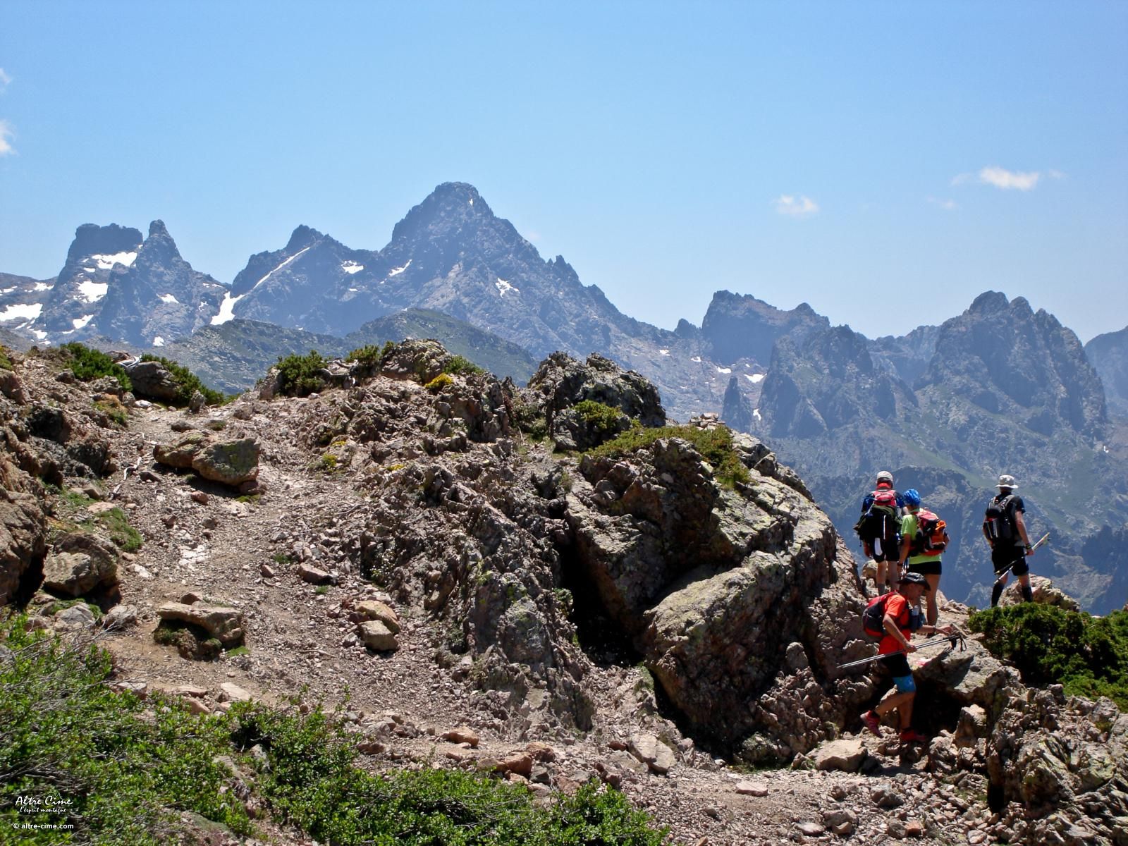 TRAIL GR20 CORSE. Trail du Gr20 en 5 jours, course montagne Gr20 Corse