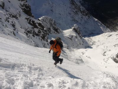 [Alpinisme en Corse] Raide montée au dessus de Tighjettu