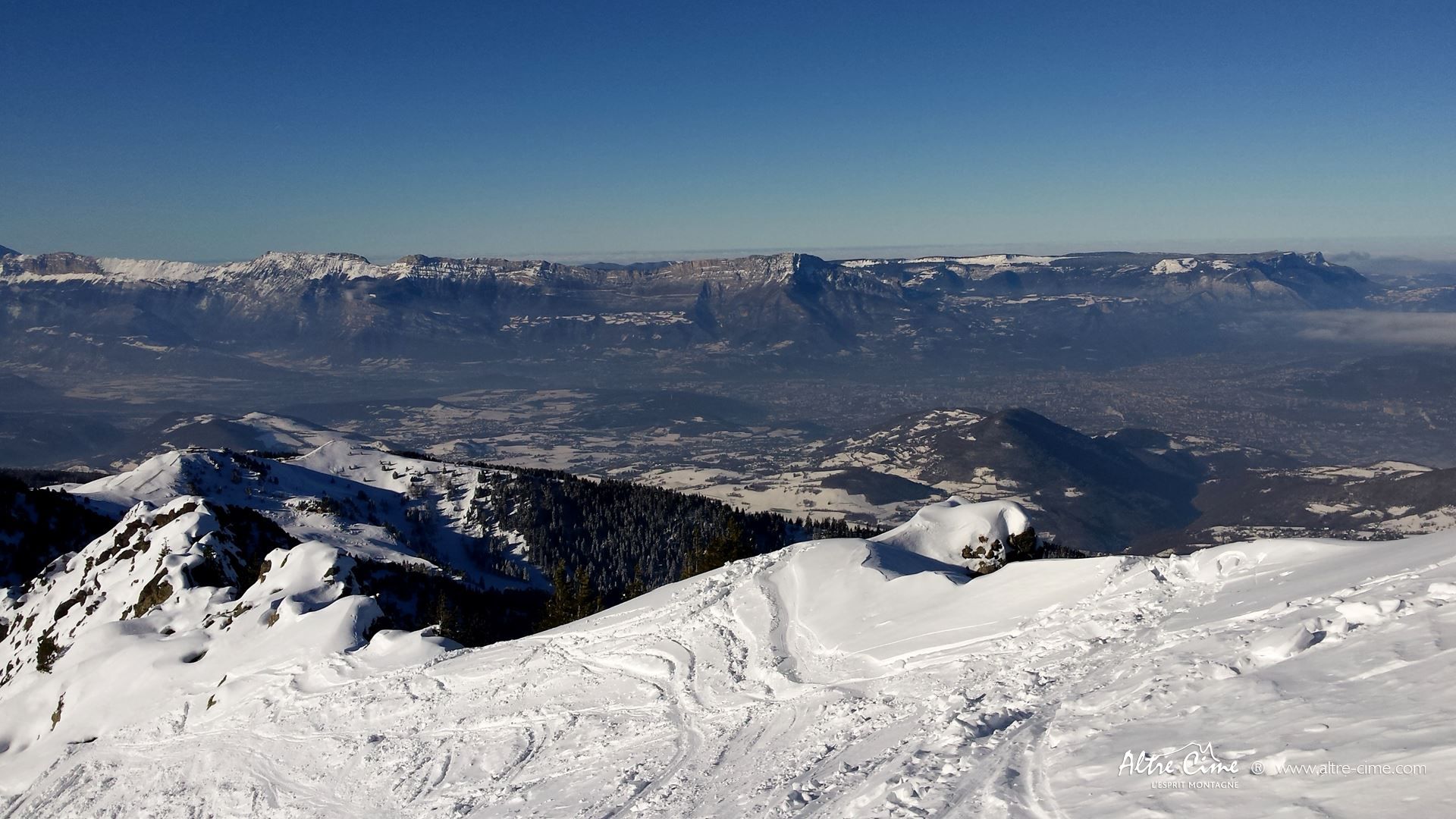 [Ski de randonnée Belledonne] Vue sur Grenoble et le Vercors