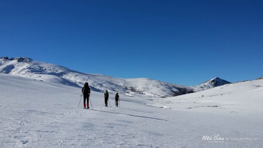 [GR20 Nord Hiver] Lac de Ninu en raquettes à neige